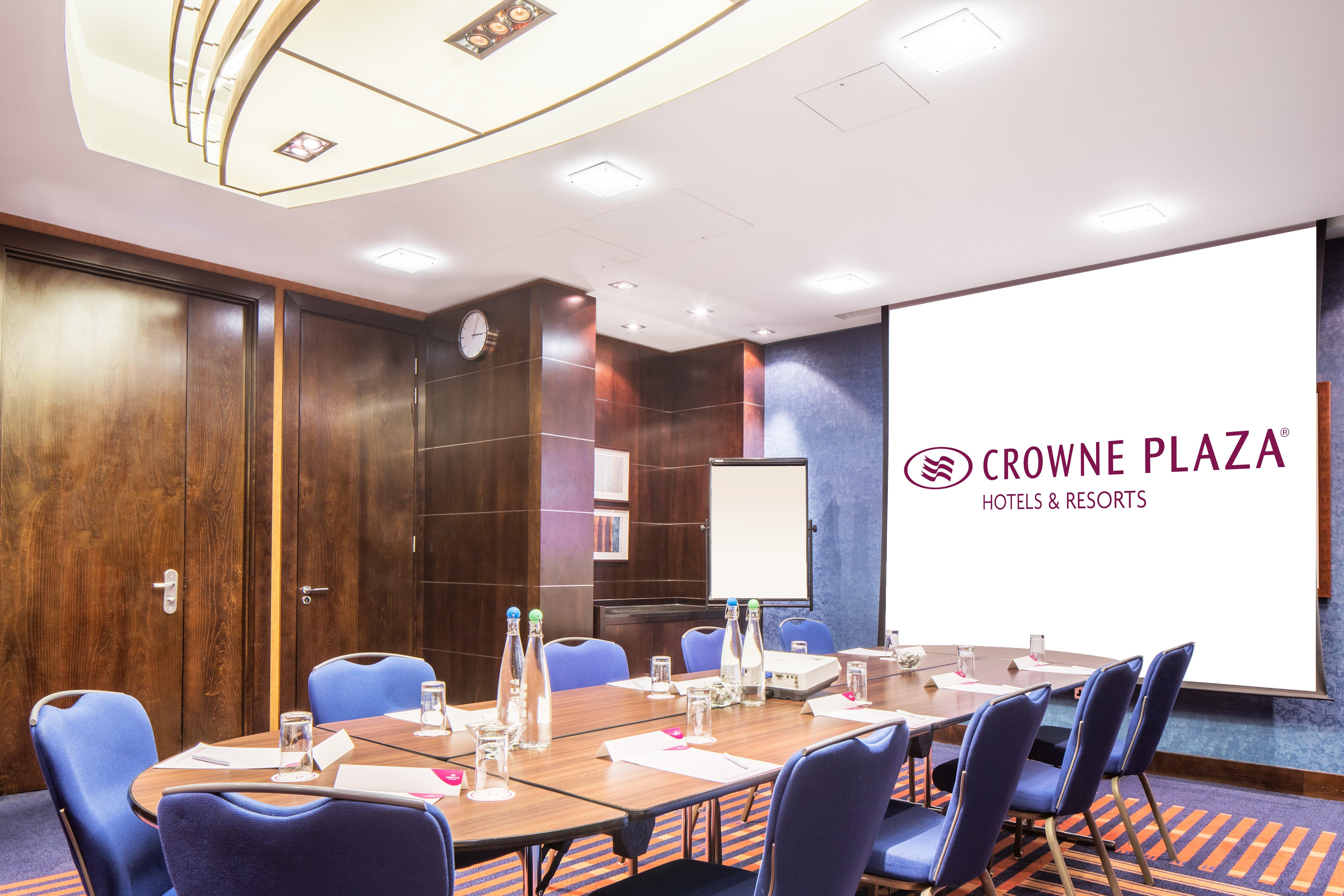 Crowne Plaza London - Gatwick Airport, An Ihg Hotel Crawley  Business photo