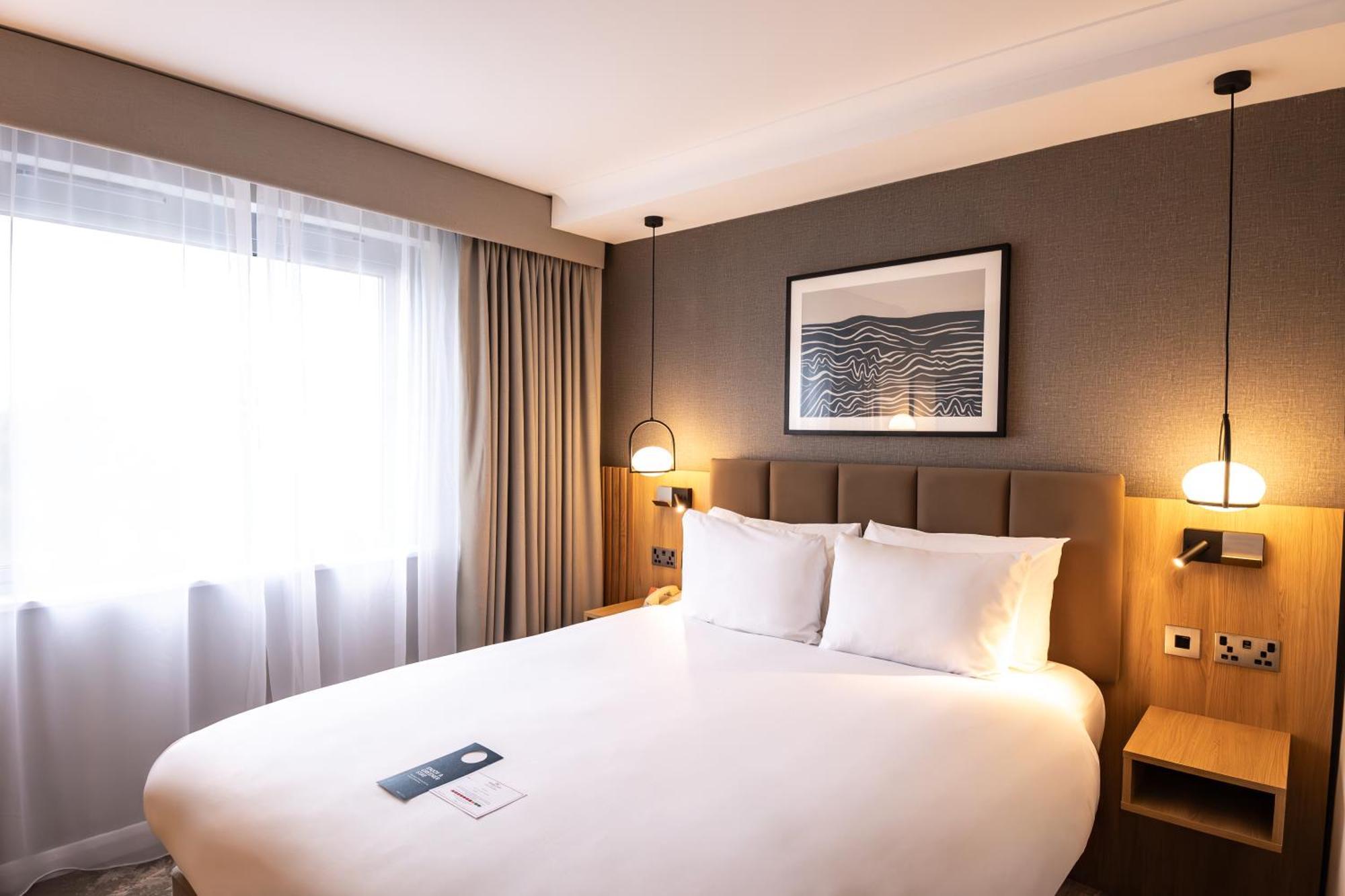 Crowne Plaza London - Gatwick Airport By Ihg Hotel Crawley  Exterior photo