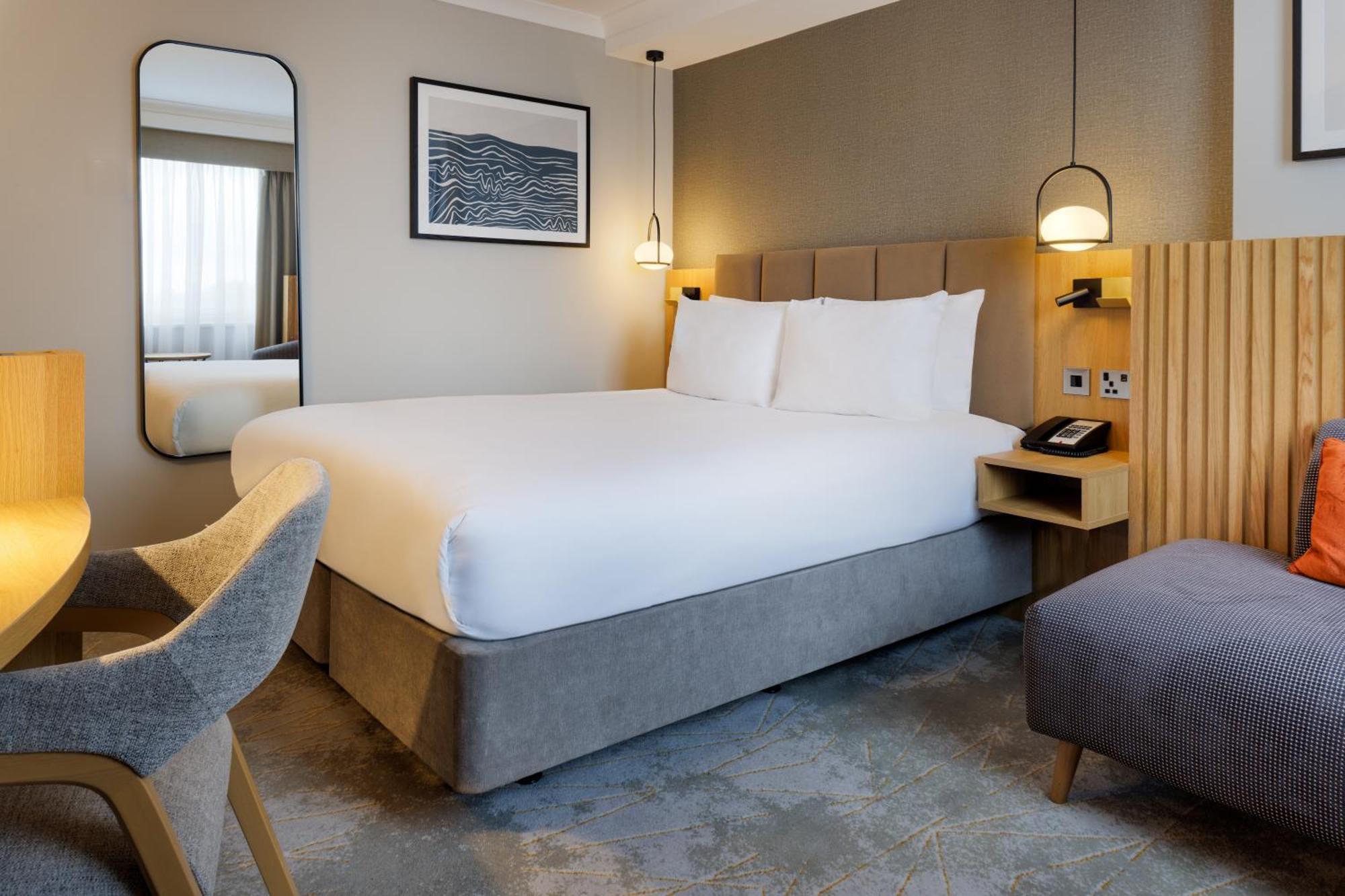Crowne Plaza London - Gatwick Airport By Ihg Hotel Crawley  Exterior photo